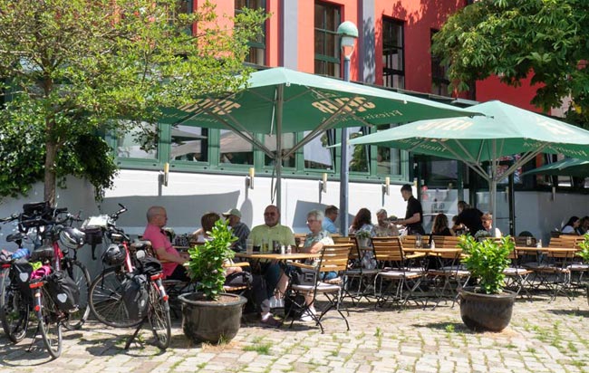 Biergarten mit Weserblick geöffnet